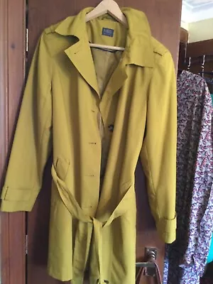 M And S Collection Mustard Gold Colour Short Trench Coat Raincoat 18 Used • £12.99