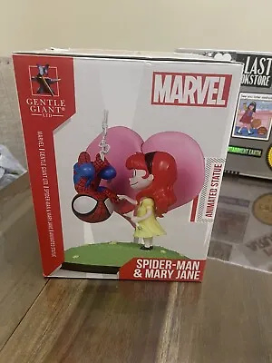 Gentle Giant LTD Marvel SPIDER-MAN & MARY JANE Animated Statue • $165