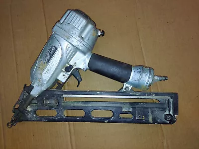 23dd42 Hitachi Nail Gun 2-1/2  Finish Nailer Nt65m?4 Untested For Parts Or R • $24.93