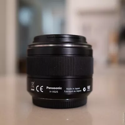 Panasonic Leica DG Summilux 25mm F1.4 ASPH Lens (Black Micro 4/3) • $650