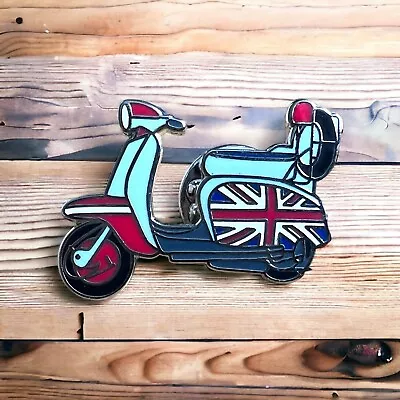 Metal Pin Badge LAMBRETTA P214 Mods Modernists Scooter Scooters • £3.49