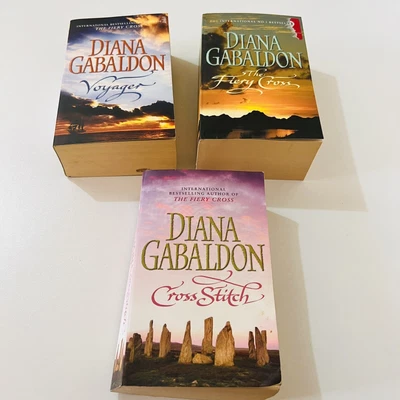 $28.95 • Buy Diana Gabaldon Book Bundle Lot Of 3 Paperback Books Outlander Series Historical