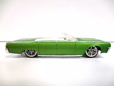 Hot Wheels - 1964 Lincoln Continental Convertible Lowrider - Real Riders - 1/64 • $12.95