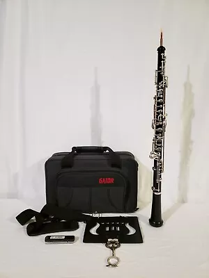 Artley Student Oboe Works And Sounds Great Comes With Gator Case + Accessories  • $300