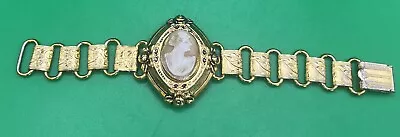 Vintage Gold Tone Carved Cameo Chain Bracelet .. Coro ?? 6 1/4” • $59.49