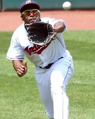 MICHAEL BOURN Cleveland Indians 8X10 PHOTO PICTURE 22050701700 • $15.93