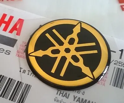 1 X 25mm YAMAHA TUNING FORK BLACK GOLD GEL DECAL STICKER BADGE LOGO *UK STOCK* • $5.98