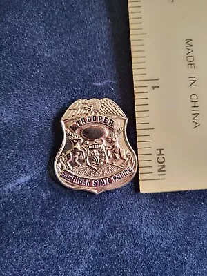 Michigan State Police Trooper Pin Badge • $10.58