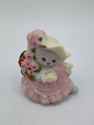 Vtg 1992 B. Shackman® White Cat W/Floral Bouquet  • $9.95