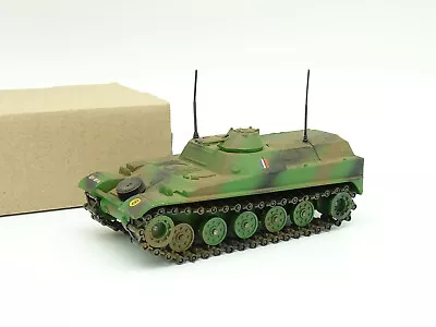 Verem Solido Militaire SB 1/50 - AMX 13T Green Camouflage Tank • $45.36