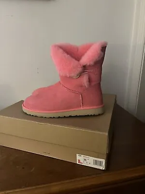 Uggs Bailey Button Size 11 Women’s • $80