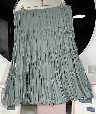 BNWOT Classics Green Crinkle Midi Skirt Plus Size 24/26 Gypsy Pleated • £17.99