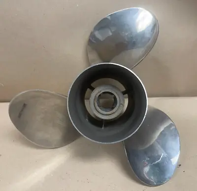 Used OEM Mercury Vengeance LH 13 3/4 X 21 Stainless Outboard Propeller  48-16319 • $129.99