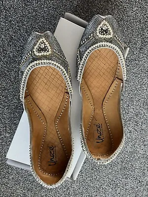 £4.99 • Buy Unze Khoosa/ Mojay Shoes
