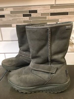 $40 • Buy Women's Skechers Shape-Ups Boots Size 7, Gray