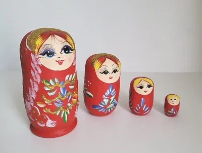 Vintage Russian Matryoshka 4 Nesting Dolls Handpainted  • £6.90