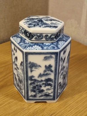 £3.99 • Buy Oriental Style Blue & White Hexagonal Airtight Storage Jar - 14 Cm
