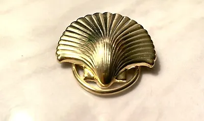 Seashell Mermaid Gold Tone Vintage Estate Clip On Brooch • $15