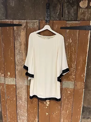 Belle By Oasis Dress Women's Size 10 White With Black Trim Flared Sleeves Lined • £9.99