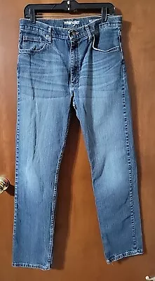 Wrangler Jeans Mens 32x34 Straight Leg Relaxed Fit Blue Denim Western Workwear • $10.25