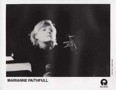 Marianne Faithfull- Music Memorabilia Photo • $16.77