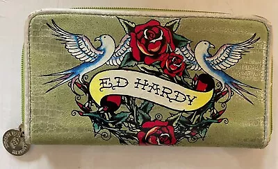 ED HARDY Vintage Green Zip Around Clutch Wallet Doves Birds Red Roses 8x4 Inch • $24.99