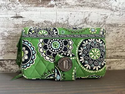 Rare Vera Bradley Cupcakes Green Turn Lock Clutch Zip Around Wallet GUC • $14.99