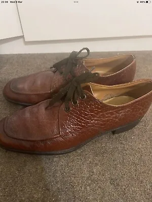 DB Extra Wide Fit Men’s Leather Shoes Size 10 ( Missing One Sole) • £30