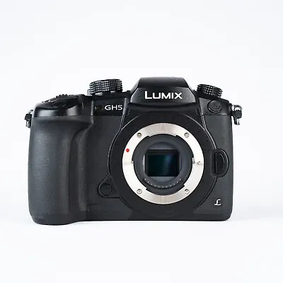 Panasonic Panasonic LUMIX DC-GH5 20.3 MP Digital Camera -Free Fast Shipping • £534