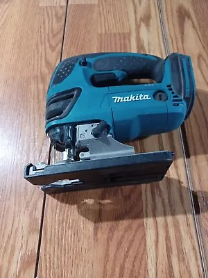 Makita XVJ03 18V Lithium Ion Cordless Jig Saw  • $80