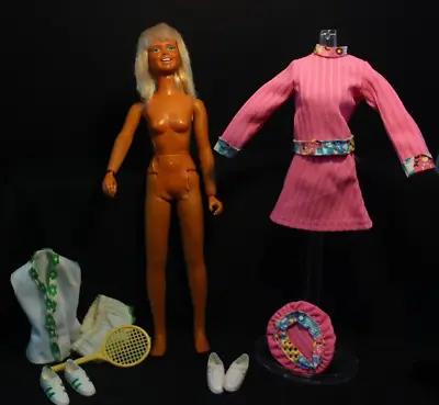 $35 • Buy Vintage - Kenner - DUSTY DOLL - Original Trendsetter And Tennis Outfit /Shoes