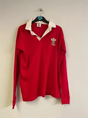 Rugby Men's CYMRU Wales Vintage Shirt Size Medium • £14.99