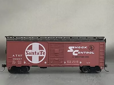 Athearn - Santa Fe - 40' Shock Control Box Car # 16987 W/Kadees • $8.99
