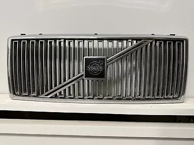 1991-1994 Volvo 740 760 940 960 Grille Assembly  Nice Original 3518885 W/o Fogs • $109.99