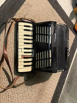 Vintage  Crucianelli Castelfidardo  Accordion W/case • $80