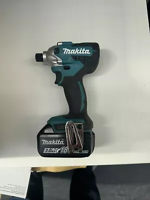 Makita DTD156 Impact Driver  1x30Ah Battery • £32