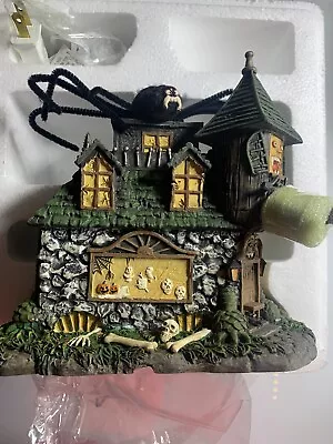 Hawthorne Munsters Halloween Village Spot’s Pet Shop Building New • $55