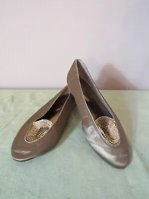 Vintage Joan & David Gold Slip On Shoes W/Sequin Detail Size 8 • $19.95