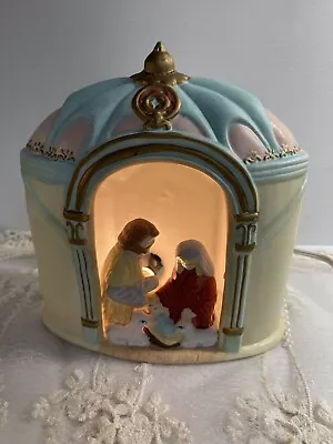 Lighted Porclain  Hand Painted Nativity Scene Creche Set Lamp Nightlight 7” Tall • £19.29