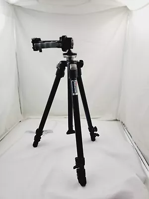 MANFROTTO ALUMINUM TRIPOD & 3265 Head • $89.99