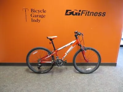 Trek 220 Mountain Bike SIZE 24 In Wheels • $19.99