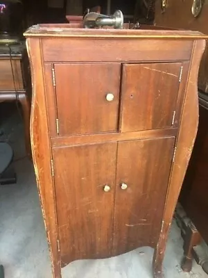 Antique Victrola Record Player And Cabinet • $500