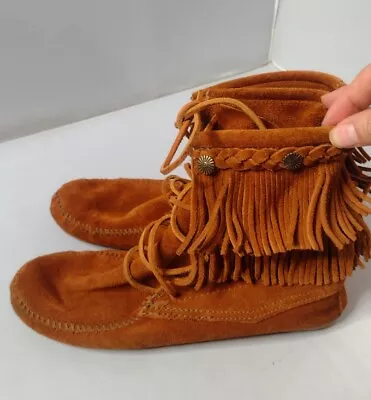 Minnetonka Women's Double Fringe Tramper Boots Size 8 Brown Tan Leather A15 • $15.98