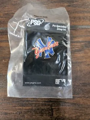 New York Yankees MLB NY Team Logo Baseball Shirt/Hat Lapel Pin - New  • $9