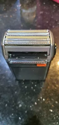 £10 • Buy Vintage Shaver - Remington Model 4B3C
