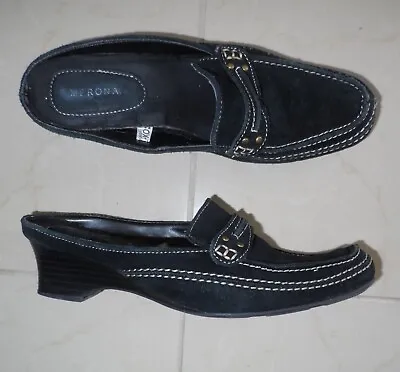 Merona Black Leather Comfort Slides Mules Clogs Sandals Woman Size 7.5 7 1/2 • $14.90