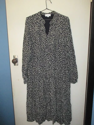 $9.75 • Buy Gorgeous Witchery Sz 14 Navy Floral Midi Dress