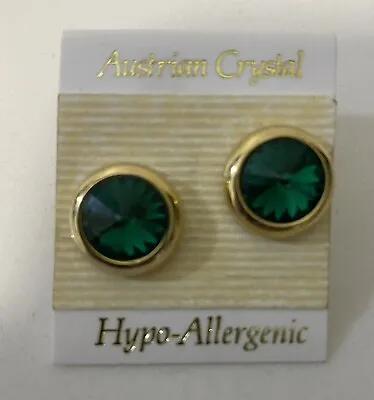 Vintage Austrian Crystal Hypo-Allergenic Earrings Jewelry Green And Gold Color  • $9.99