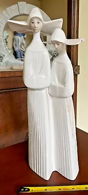 Lladro Retired 2 Nuns With Rosary Beads 13  Spain White Pleated Habits 4611 • $89.50