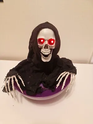 HALLOWEEN Animated Skeleton Bowl - Talking Moving Eyes Light Up - Creepy • £35